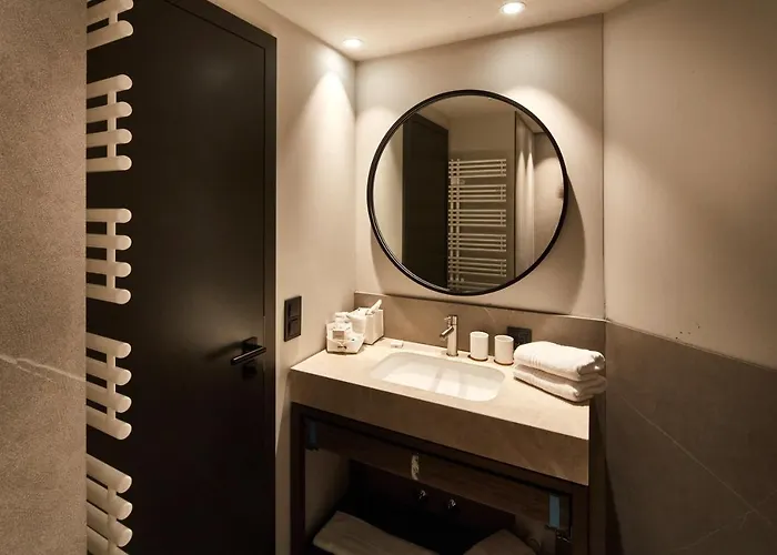 Hotel Clounys 4*