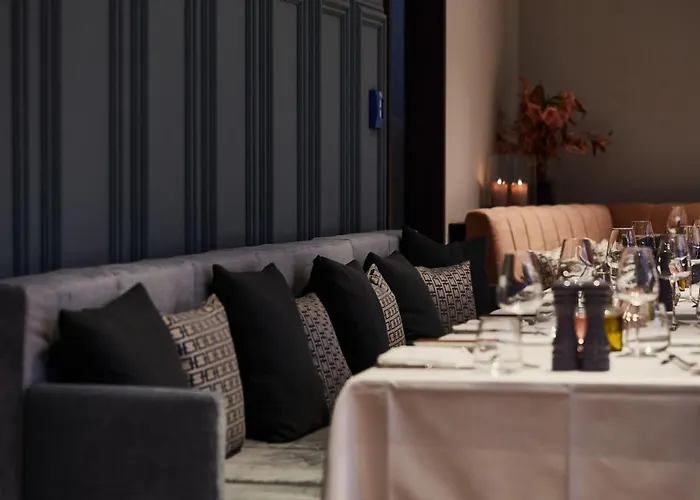 Clounys Hotel