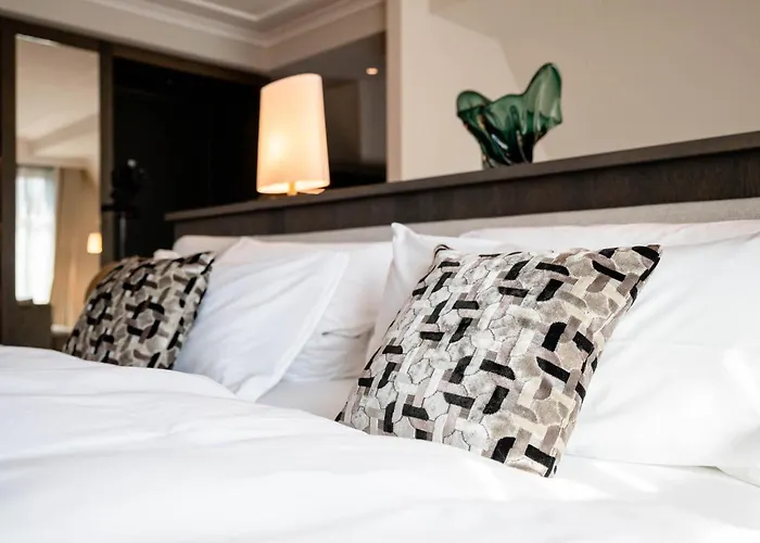 Clounys Hotel 4*
